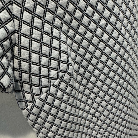 Calvin Klein Black and White quilted geometric pattern Sheath Dress zipper back - Picture 11 of 13